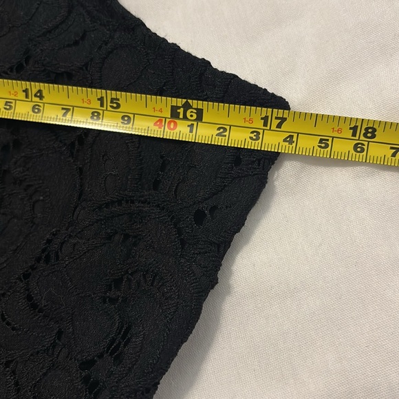 Haute Monde Black crochet Lace Overlay peplum Top SZ Large whimsigoth night out - Picture 7 of 11